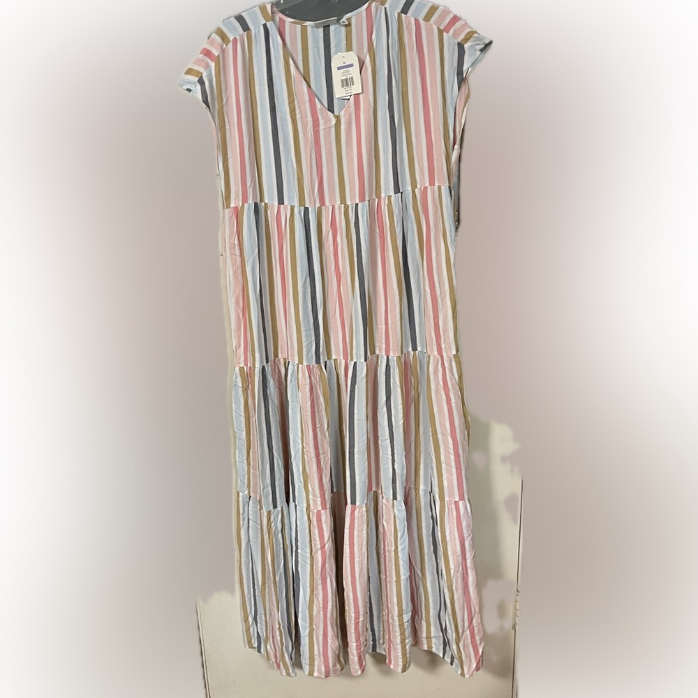 Wonderly NWT striped maxi. Size XL